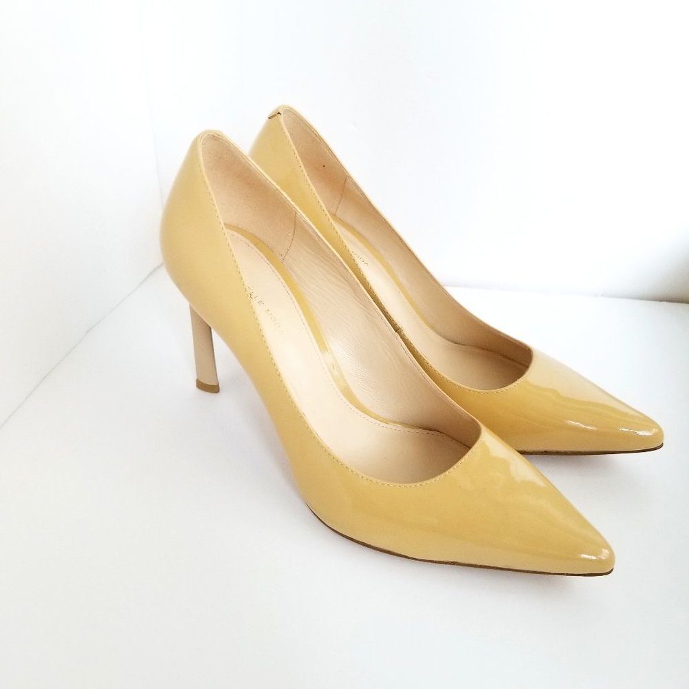 NEW Pelle Moda neutral leather pumps (size 7.5)